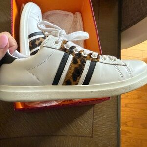 Tory Burch White and Brown Sneakers with Dual-Tone Stripe